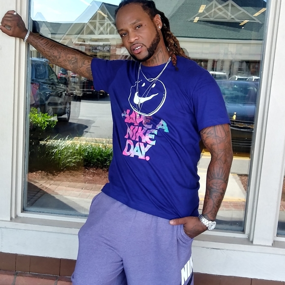 Meet your Posher, Tory - Picture 6 of 16